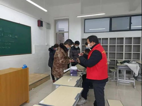 登封教育人 同心抗疫，全力護(hù)航核酸檢測(cè)平穩(wěn)有序